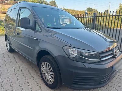 Gebraucht VW Caddy 102 PS (75 kW) 2018 Grau Van / Kleinbus