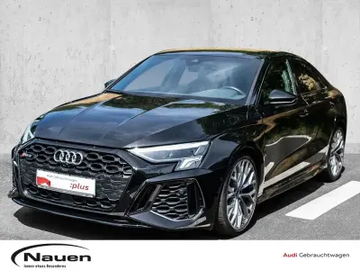 Gebraucht Audi RS3 Ambiente 400 PS (294 kW) 2023 Mythosschwarz metallic Limousine