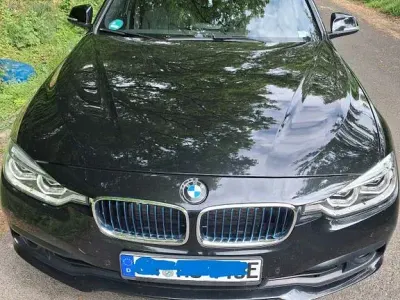 Używany BMW 330e Advantage 252 KM (185 kW) 2017 Czarny Sedan/Limuzyna