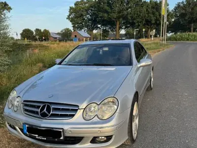 Gebraucht Mercedes CLK200 Elegance 163 PS (119 kW) 2007 Silber Coupé