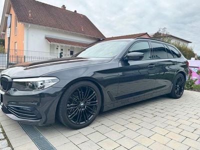 Grau Gebraucht 2019 BMW 520 Sport Line Kombi | 26.600 € (Fairer Preis)