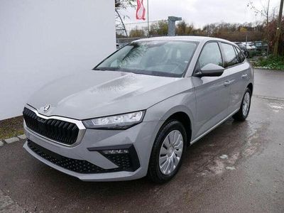 Neu Skoda Scala Selection 116 PS (85 kW) 2025 Grau Kleinwagen