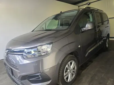 Gebraucht Toyota Proace Verso City 131 PS (96 kW) 2021 Grau Kombi