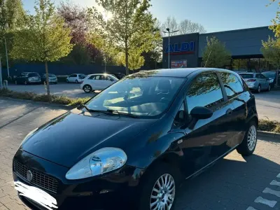 Usata Fiat Punto 65 CV (47 kW) 2009 Blu Utilitaria
