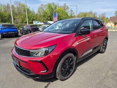 Gebraucht Opel Grandland X 181 PS (133 kW) 2023 Rubin rot met. SUV