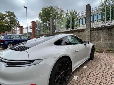 Porsche 911 Carrera