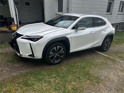 Lexus UX 250h
