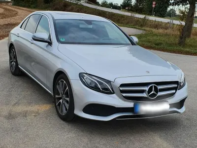 Gebraucht Mercedes E250 Avantgarde 211 PS (155 kW) 2018 Silber Limousine