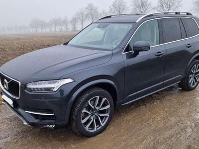 Grau Gebraucht 2018 Volvo XC90 Momentum SUV | 31.500 € (Fairer Preis)