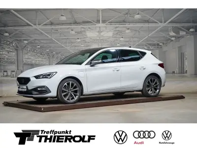 Gebraucht Seat Leon FR 204 PS (150 kW) 2021 Nevada weiß metallic Limousine