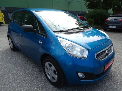 Gebraucht Kia Venga Vision 90 PS (66 kW) 2010 Blau Kleinwagen
