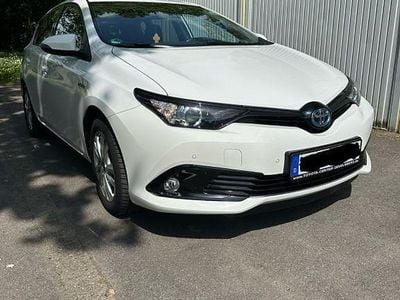 Toyota Auris Hybrid