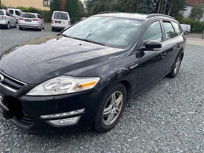 Gebraucht Ford Mondeo Ambiente 140 PS (102 kW) 2014 Pantherschwarz metallic Kombi