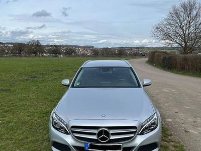 Second-hand Mercedes 220 170 CP (125 kW) 2015 Argintiu Berlinǎ