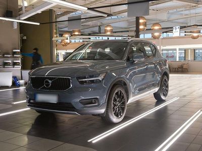 Gebraucht Volvo XC40 Momentum 197 PS (144 kW) 2020 Grau SUV