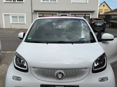 Gebraucht Smart ForTwo Cabrio 90 PS (66 kW) 2017 Weiß Cabrio