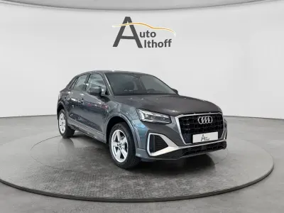 Gebraucht Audi Q2 S-Line 150 PS (110 kW) 2023 Grau SUV