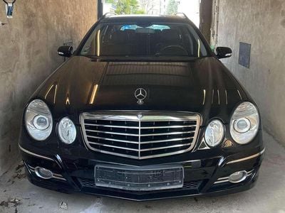 Gebraucht Mercedes E230 Avantgarde 204 PS (150 kW) 2007 Schwarz Kombi