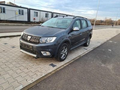 Gebraucht Dacia Logan MCV Stepway 95 PS (69 kW) 2020 Grau Limousine