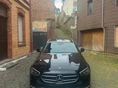 Gebraucht Mercedes E300 306 PS (225 kW) 2021 Schwarz Kombi