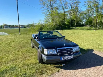 Brugt Mercedes E220 150 HK (110 kW) 1995 Sort Cabriolet
