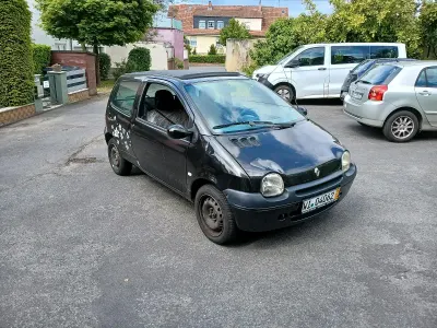 Używany Renault Twingo 60 KM (44 kW) 2003 Czarny Hatchback