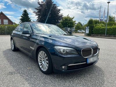 BMW 750