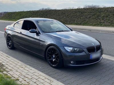 gebraucht BMW 325 E92 i LCI