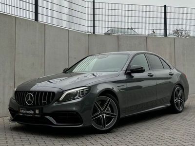 Mercedes C63 AMG