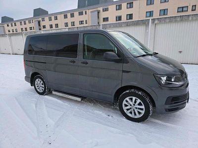 Usata VW Multivan 150 CV (110 kW) 2017 Grigio Monovolume