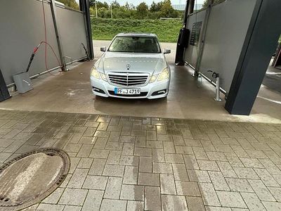 Grau Gebraucht 2011 Mercedes E250 Limousine | 10.500 € (Etwas zu teuer)
