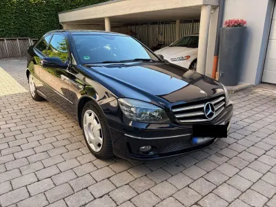 Używany Mercedes CLC180 Sport 143 KM (105 kW) 2008 Czarny Hatchback