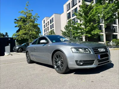 Gebraucht Audi A5 Sport 179 PS (131 kW) 2010 Grau Coupé