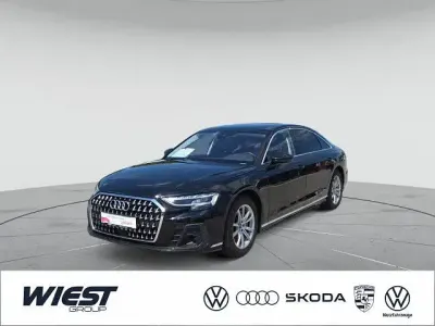 Używany Audi A8L Ambiente 286 KM (210 kW) 2023 Czarny Sedan/Limuzyna