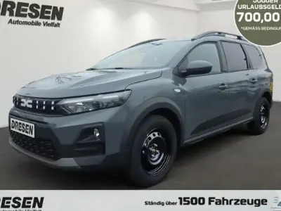 Neu Dacia Jogger Expression 110 PS (80 kW) 2026 Grau Van / Kleinbus