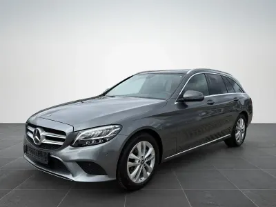Gebraucht Mercedes C200 Avantgarde 160 PS (117 kW) 2019 Grau Kombi
