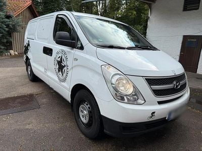 Hyundai H-1