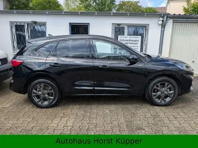 Gebraucht Ford Kuga ST-Line 152 PS (111 kW) 2022 Schwarz SUV