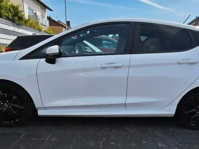 Usata Ford Fiesta ST 200 CV (147 kW) 2023 Bianco Utilitaria