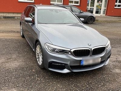 Grau Gebraucht 2018 BMW 530 M Sport Kombi | 16.900 € (Fairer Preis)