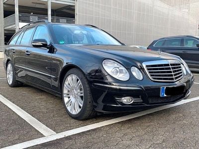 Mercedes E320