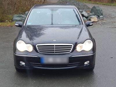 Gebraucht Mercedes C180 143 PS (105 kW) 2005 Schwarz Limousine
