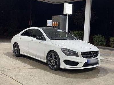 Gebraucht Mercedes CLA200 AMG line 156 PS (114 kW) 2013 Weiß Coupé