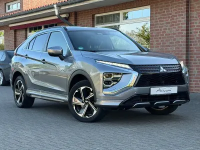 Używany Mitsubishi Eclipse Cross Plus 98 KM (72 kW) 2022 Szary SUV
