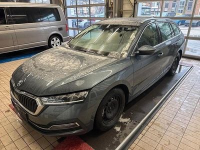 Second-hand Skoda Octavia First Edition 150 CP (110 kW) 2021 Gri Break