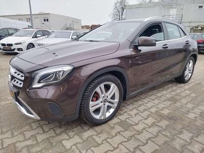 Gebraucht Mercedes GLA200 156 PS (114 kW) 2018 Orientbraun SUV