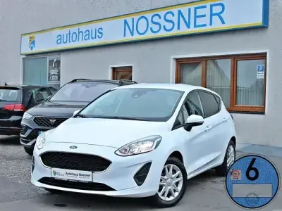Usata Ford Fiesta Cool & Connect 132 CV (97 kW) 2016 Nero Utilitaria