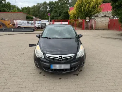 Gebraucht Opel Corsa 90 PS (66 kW) 2012 Schwarz Kleinwagen