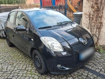 Gebraucht Toyota Yaris 99 PS (72 kW) 2008 Schwarz Kleinwagen