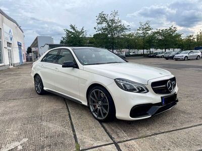 Mercedes E63 AMG